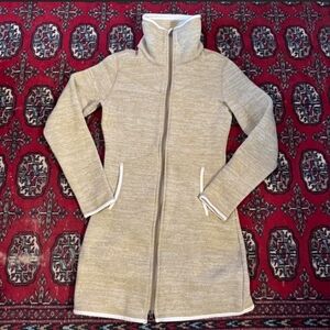 Patagonia Women's Tan Fleece Jacket